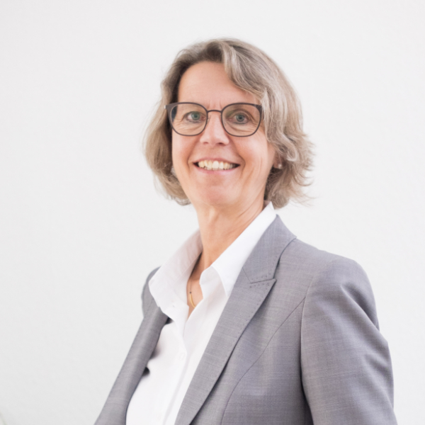Dr. Jutta Schmidt